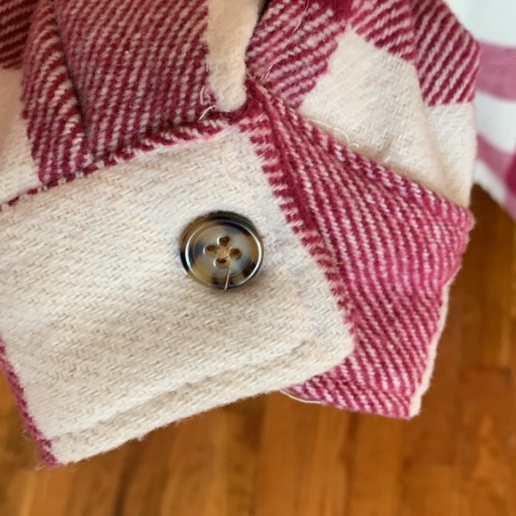 Members Mark Women Berry and Off White Plaid Shacket - Picture 7 of 10